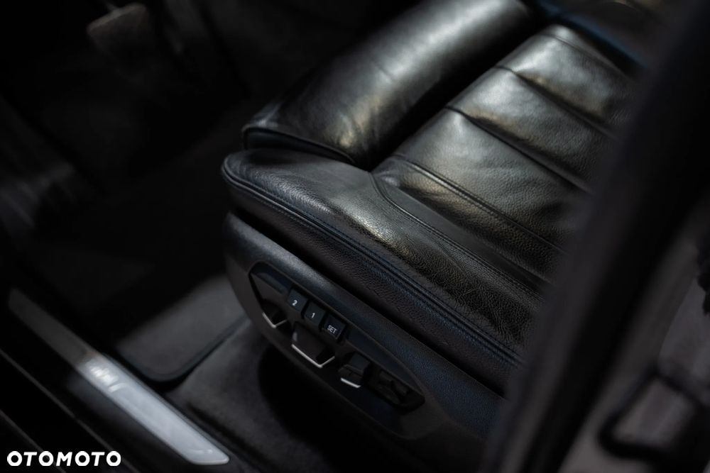 BMW X6 xDrive30d - 34