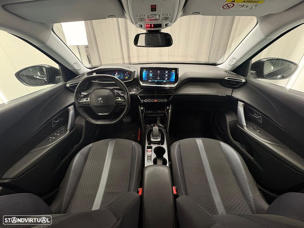 Peugeot e-2008 Allure Pack - 10