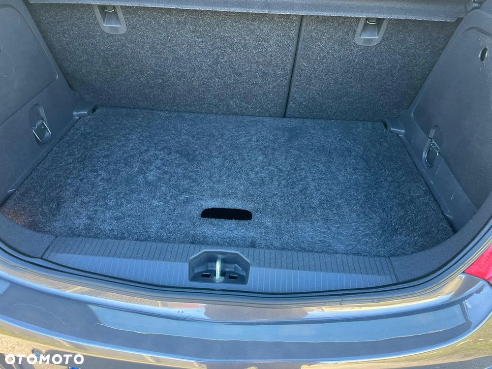 Opel Corsa 1.4 16V Innovation - 11