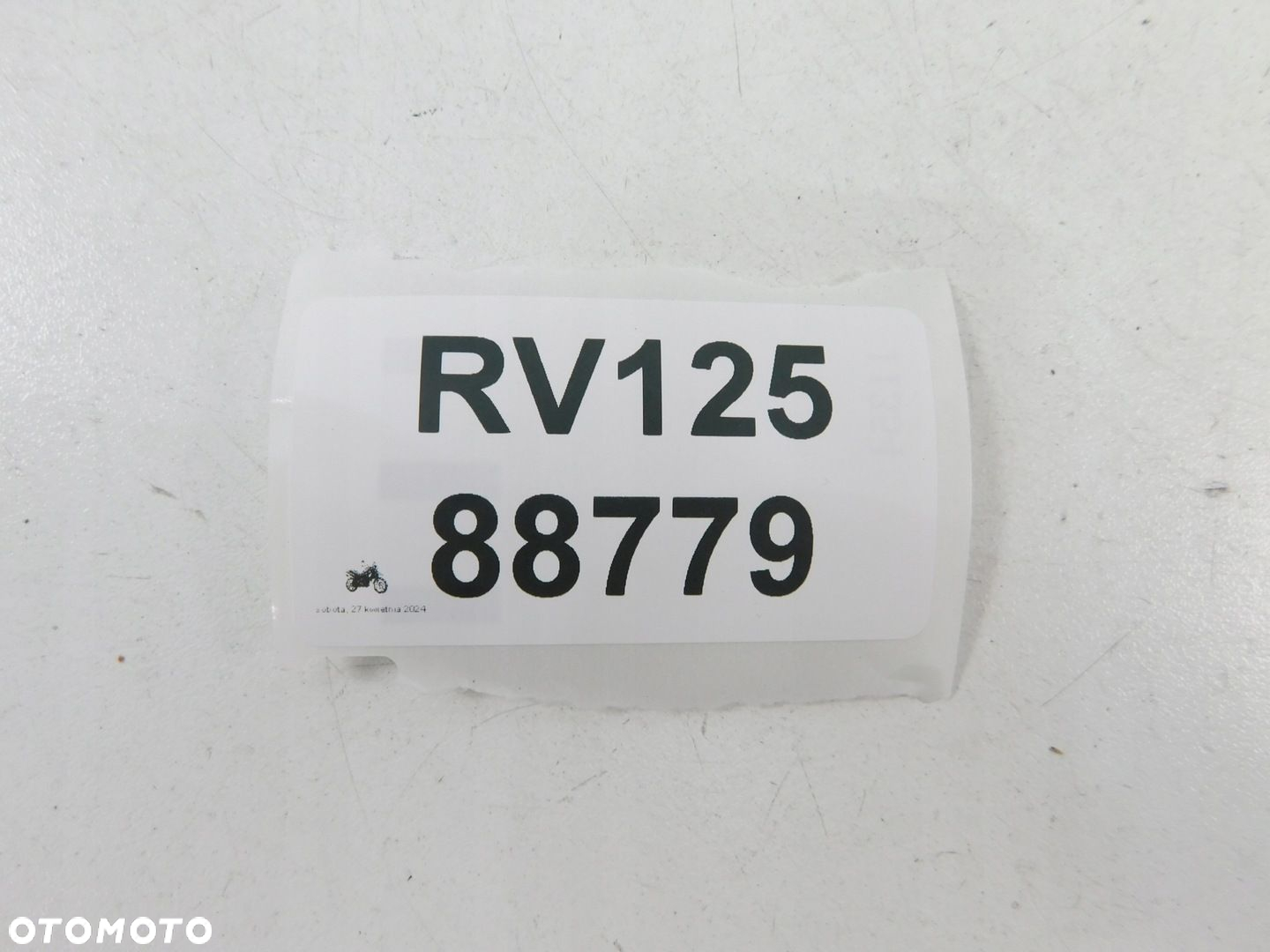 SUZUKI RV 125 PODNÓŻEK PRAWY - 6