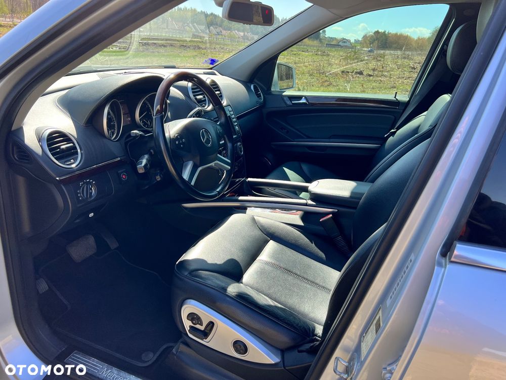 Mercedes-Benz GL 450 4Matic 7G-TRONIC Grand Edition - 9