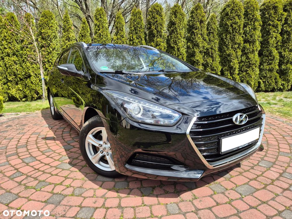 Hyundai i40 Kombi blue 1.7 CRDi Trend - 2