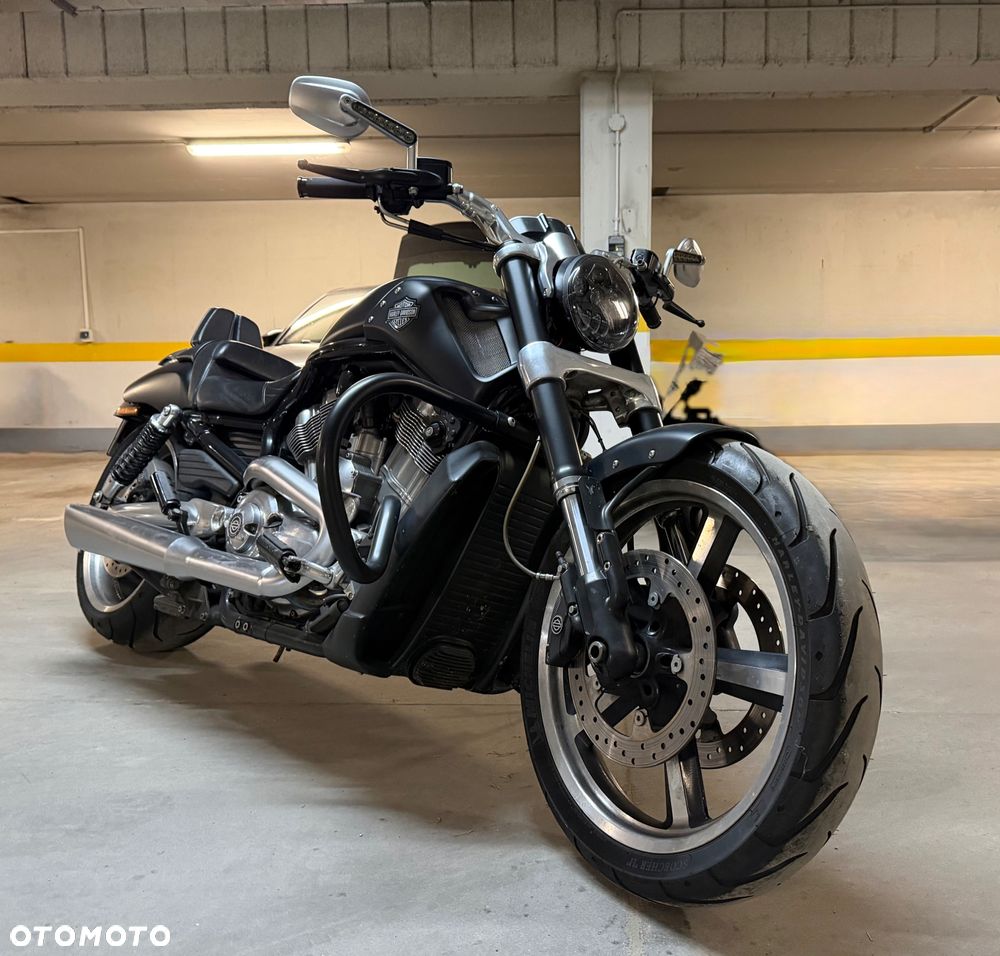 Harley-Davidson V-Rod Muscle - 10