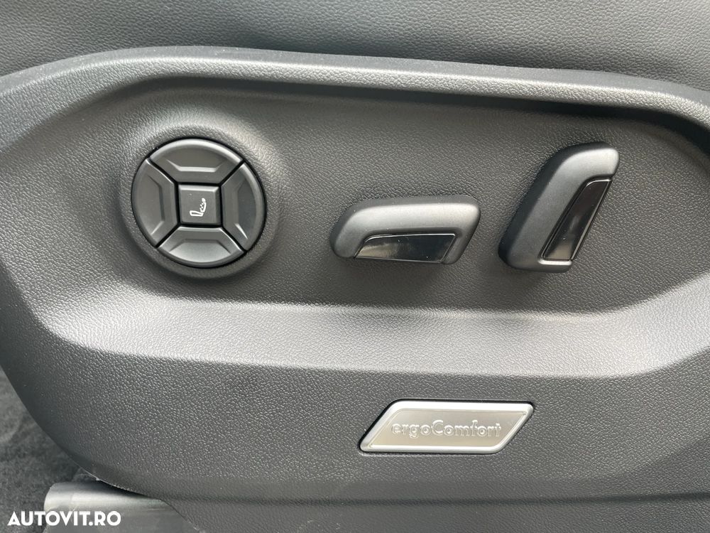 Volkswagen Touareg V6 TDI 4MOTION Elegance - 14