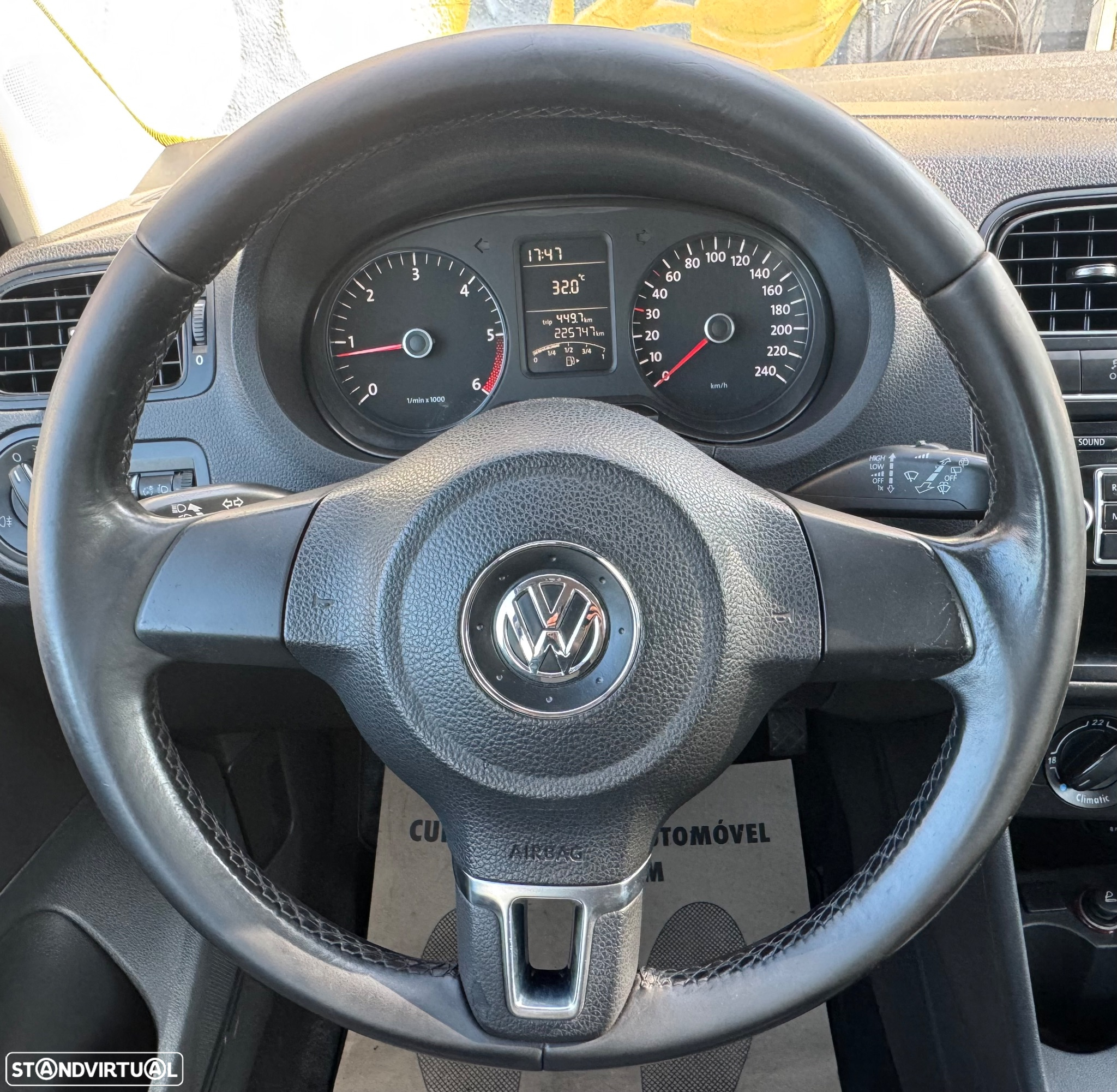 VW Polo 1.6 TDI Confortline - 16