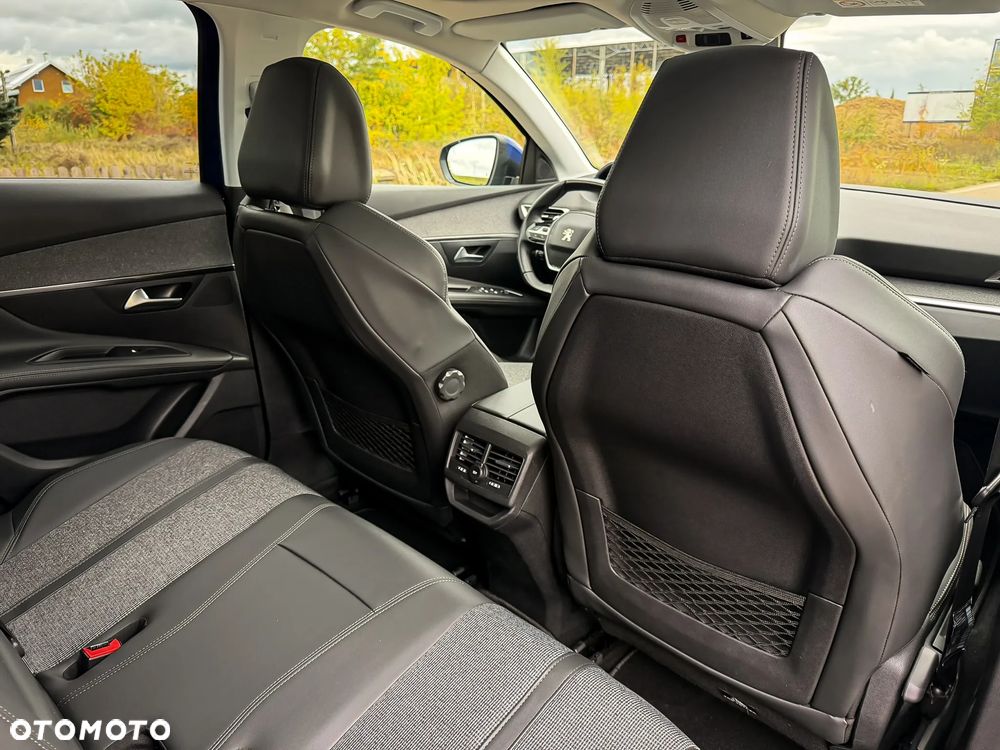 Peugeot 3008 1.6 PureTech HYbrid Allure S&S EAT8 - 36