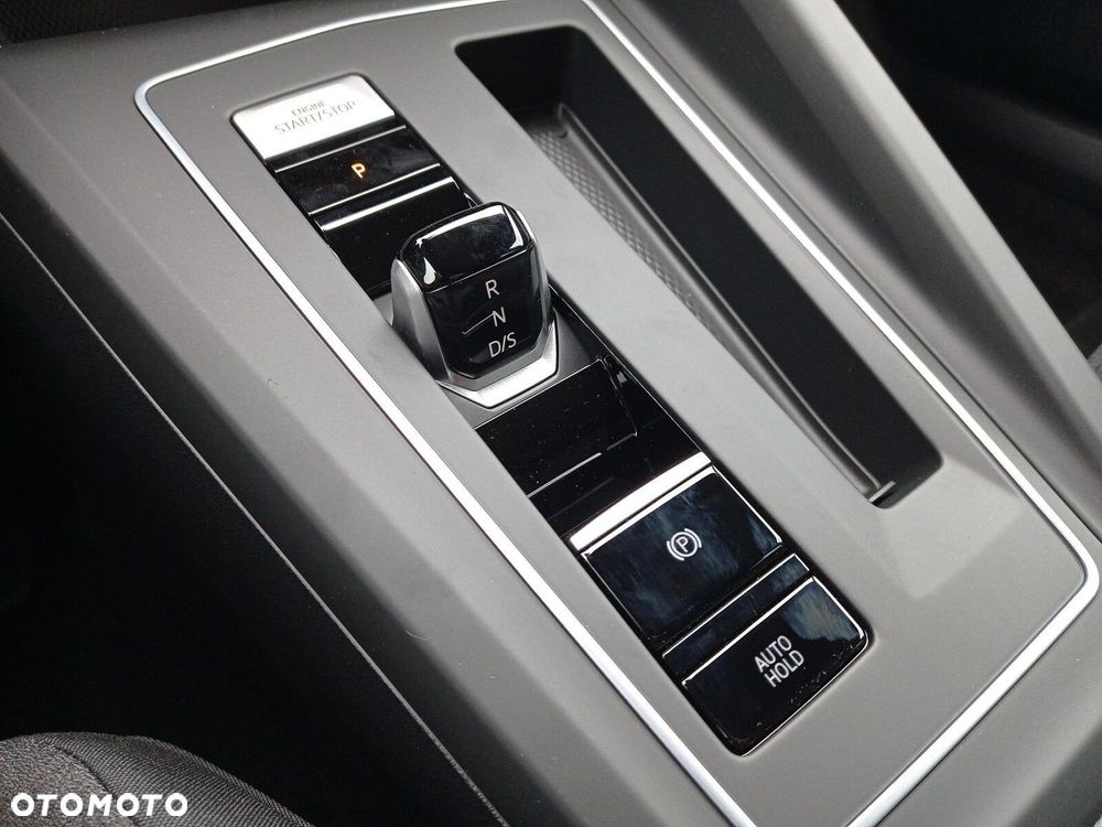 Volkswagen Golf - 30