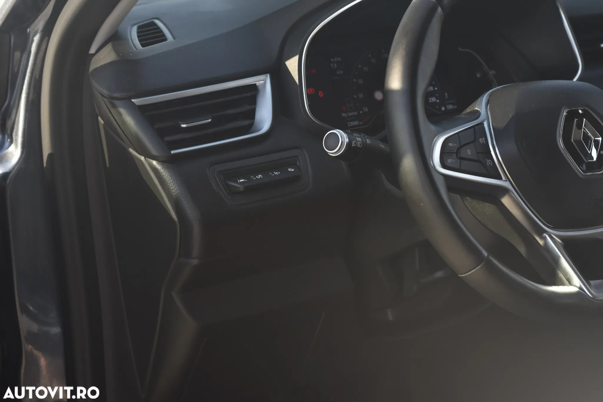 Renault Clio - 24