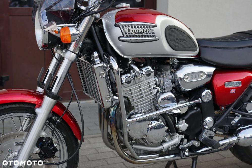 Triumph Thunderbird - 31