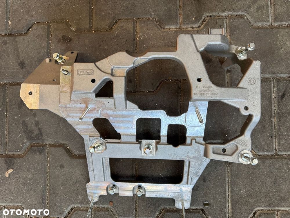 Mocowanie Intercoolera Ford Custom MK2 24r PZ3Q-9P484-CB - 1