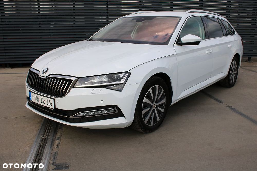 Skoda Superb 2.0 TDI SCR Style DSG - 13