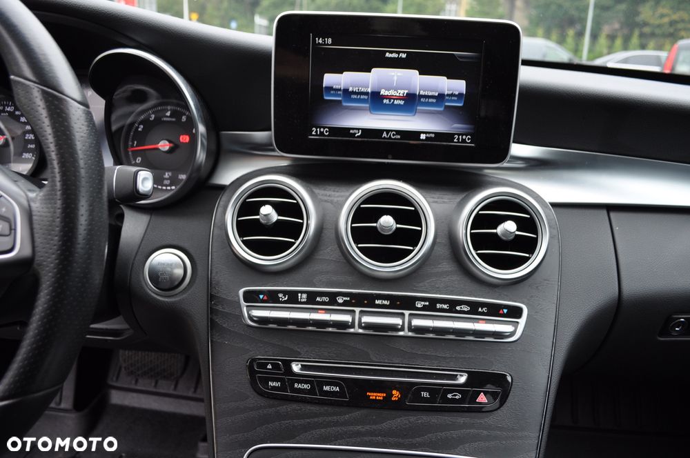 Mercedes-Benz Klasa C 200 9G-TRONIC Exclusive - 22