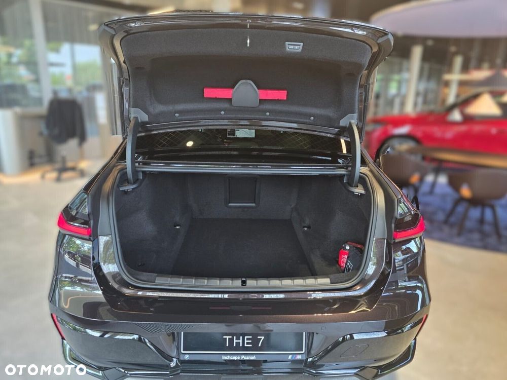 BMW Seria 7 - 12