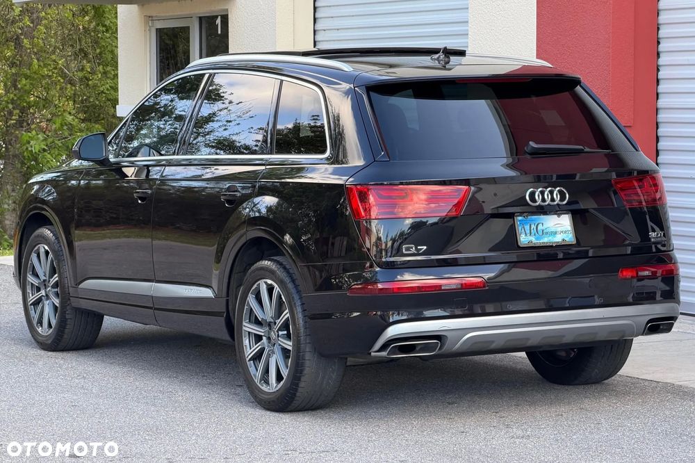 Audi Q7 - 8
