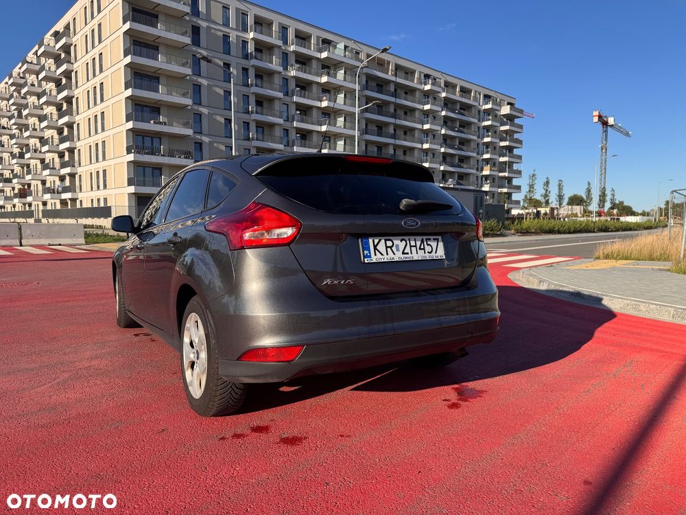 Ford Focus 1.6 Trend - 4