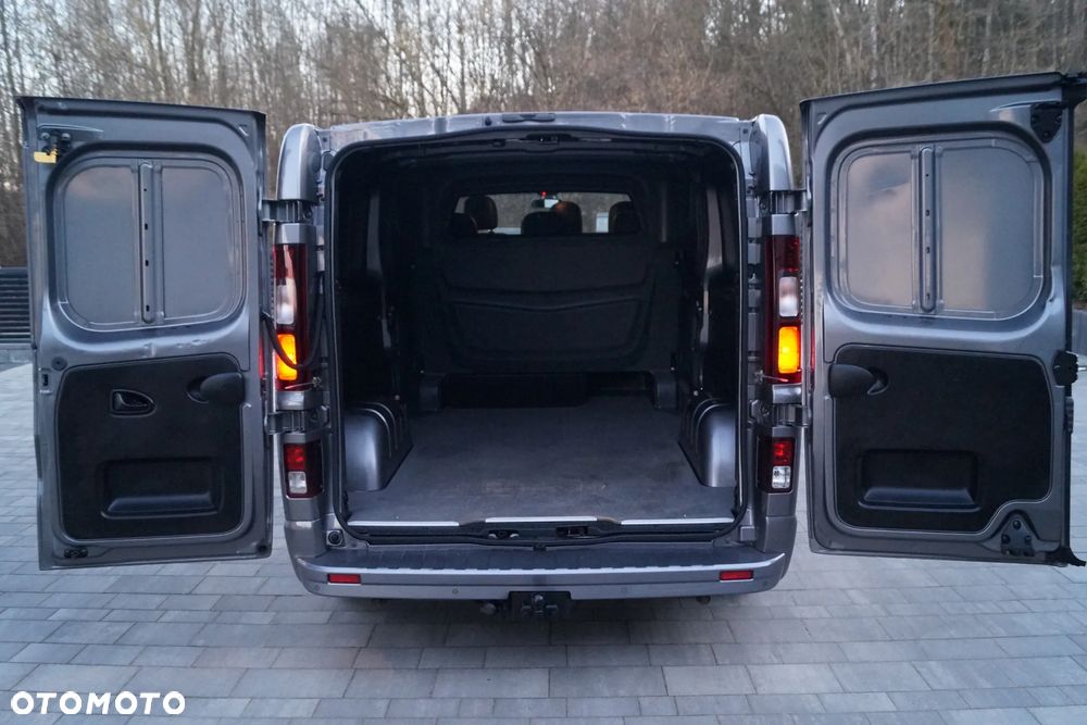 Opel Vivaro - 17
