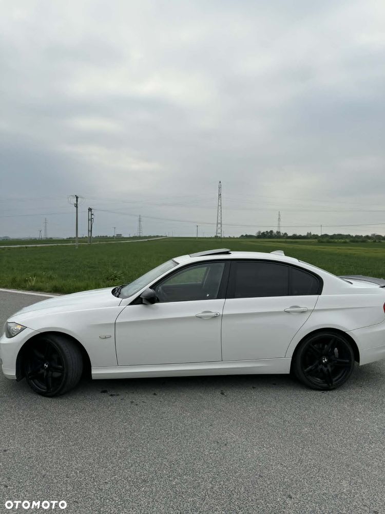 BMW Seria 3 318i - 10