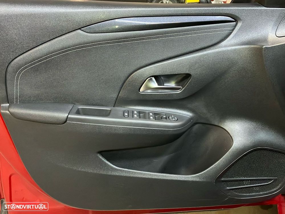 Opel Corsa 1.2 T GS - 20