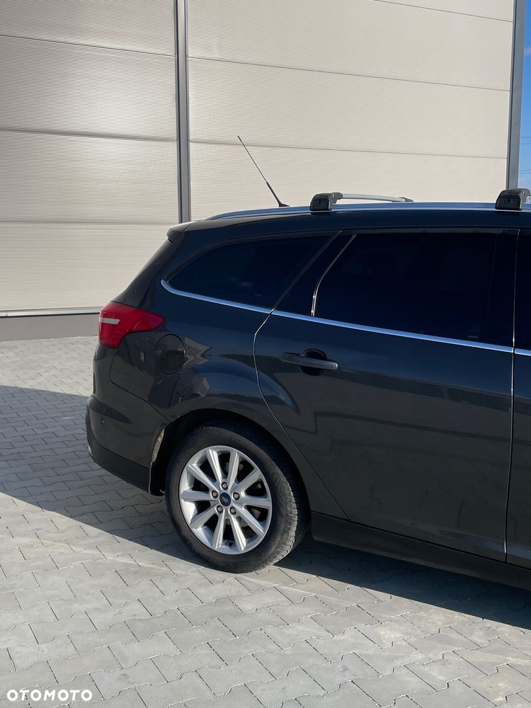 Ford Focus 1.5 EcoBoost Titanium ASS - 8