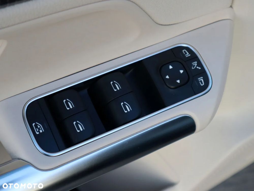 Mercedes-Benz GLA 200 d 4-Matic Progressive 8G-DCT - 15