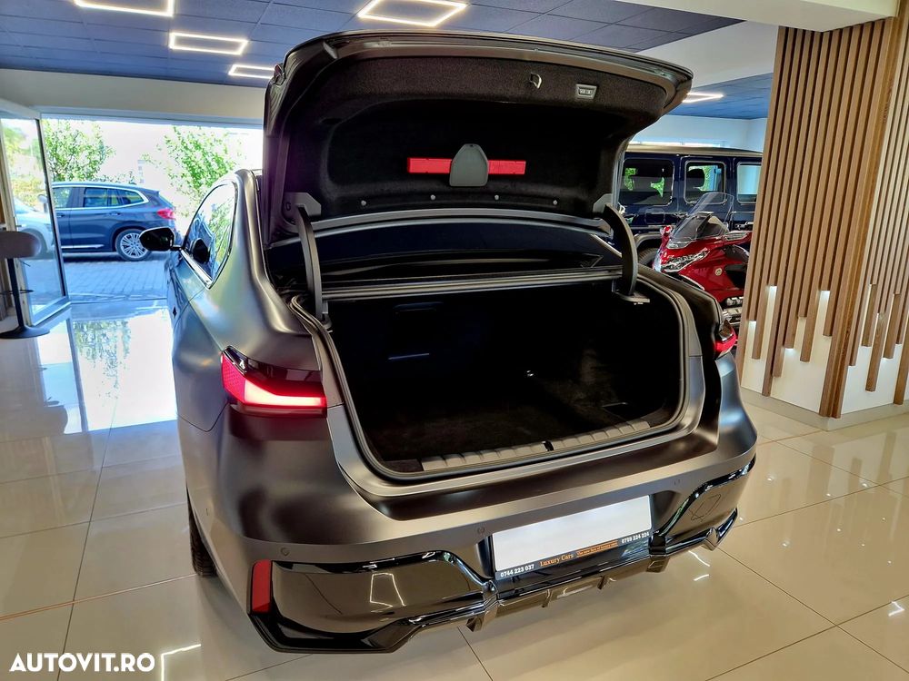 BMW Seria 7 740d xDrive MHEV - 15