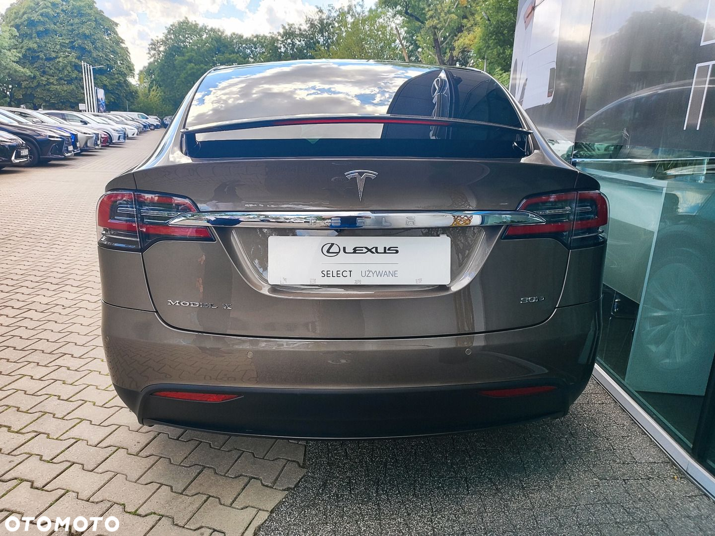 Tesla Model X 90 D - 5