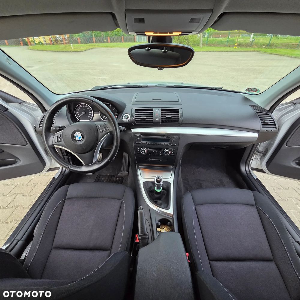 BMW Seria 1 - 27