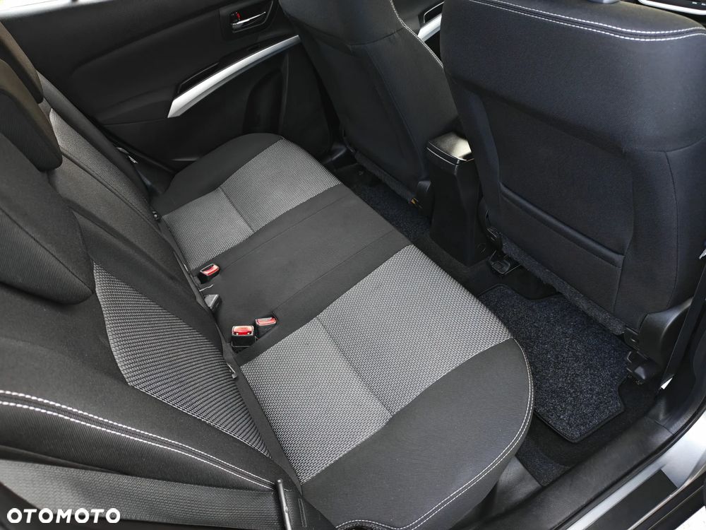 Suzuki SX4 S-Cross 1.6 DDiS 4x2 Comfort+ - 26