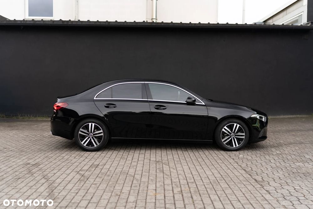 Mercedes-Benz Klasa A 180 Progressive 7G-DCT - 14