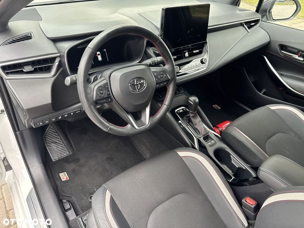 Toyota Corolla 2.0 Hybrid GR Sport - 11