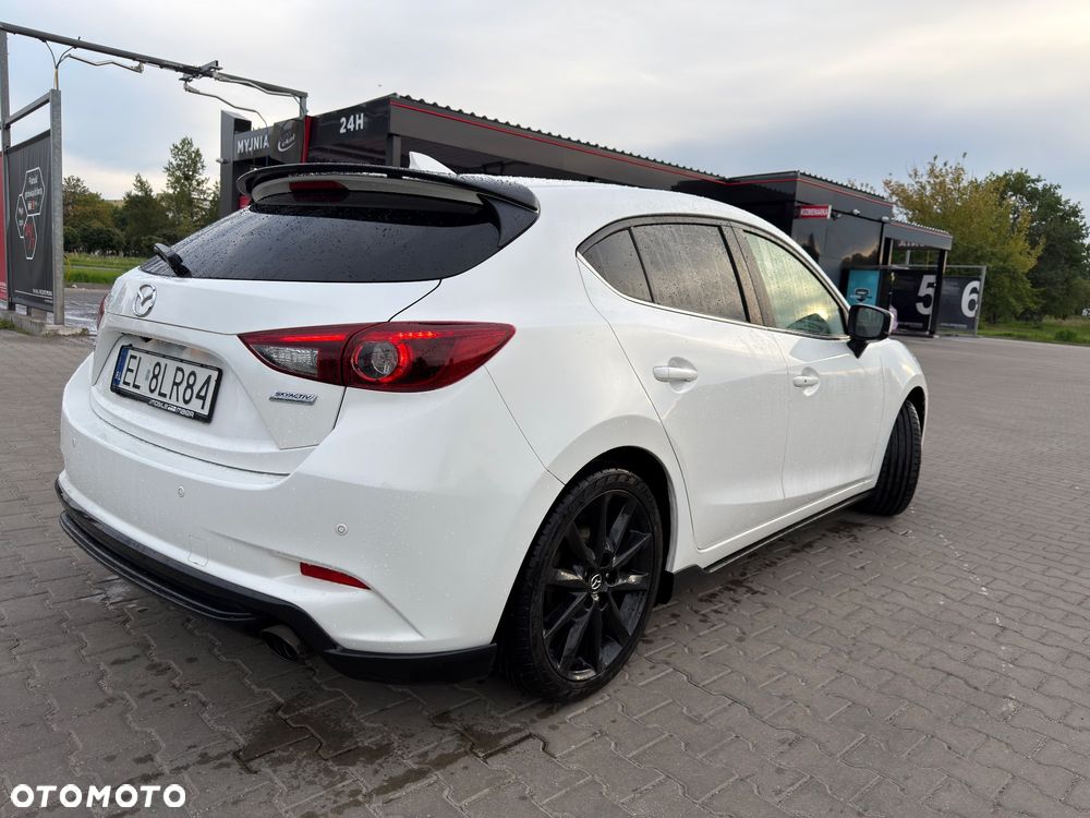 Mazda 3 - 16
