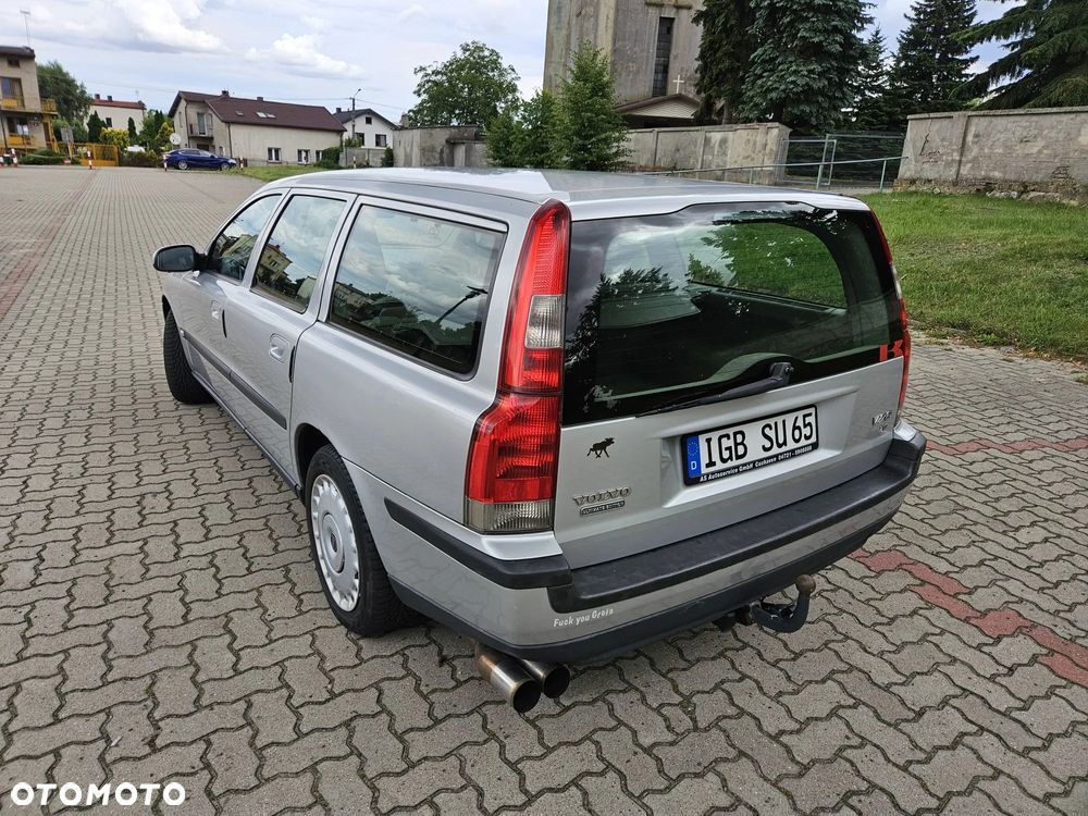 Volvo V70 2.3 T-5 - 5
