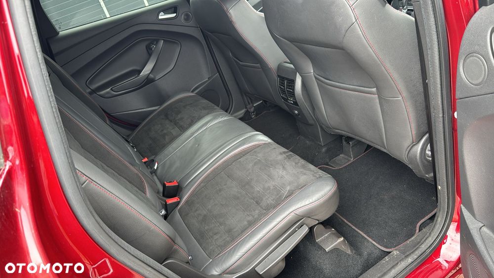 Ford Kuga - 24