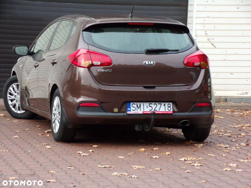 Kia Ceed - 14