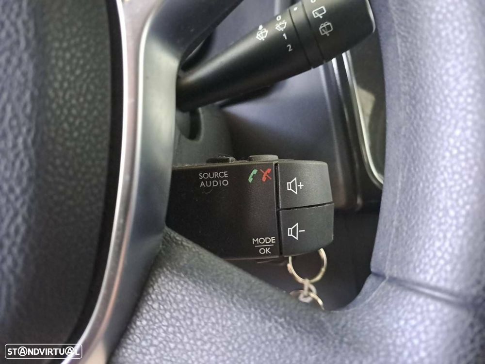 Dacia Sandero 0.9 TCe Comfort - 17