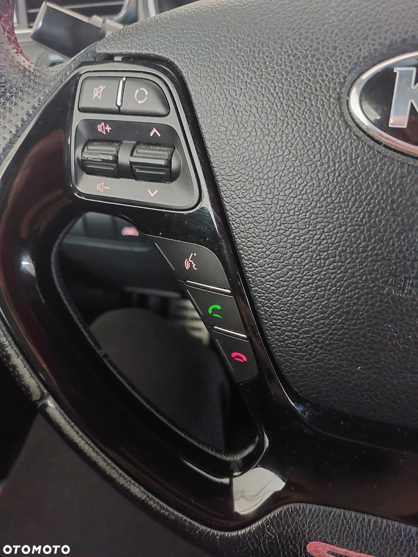 Kia Ceed Cee'd 1.6 T-GDI GT L - 12