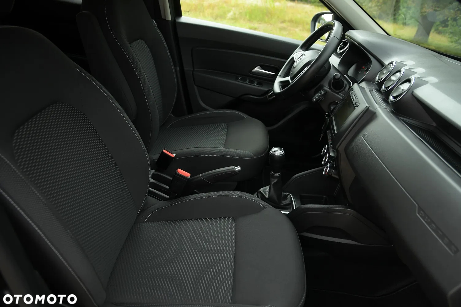 Dacia Duster 1.6 SCe Prestige - 17