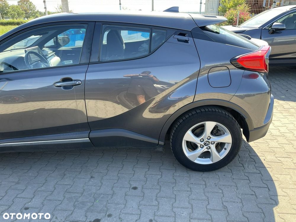 Toyota C-HR - 7