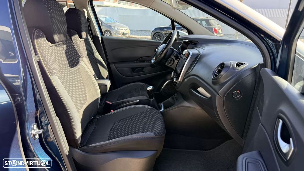 Renault Captur 1.5 dCi Exclusive - 23