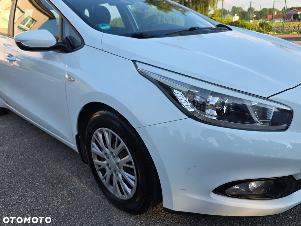 Kia Ceed 1.4 CVVT - 21