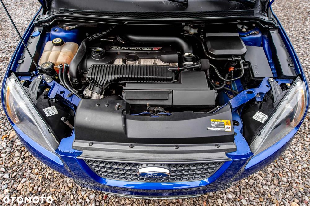 Ford Focus 2.5 ST - 16