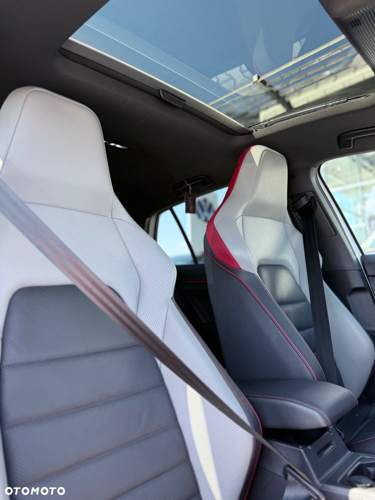 Volkswagen Golf VIII 2.0 TSI GTI DSG - 15