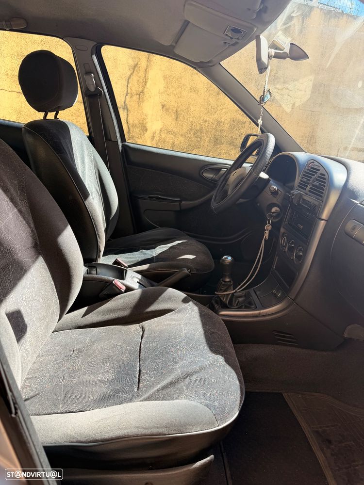 Citroën Xsara 1.9 TD SX - 11