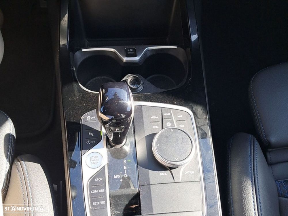 BMW 116 d Pack Desportivo M - 18