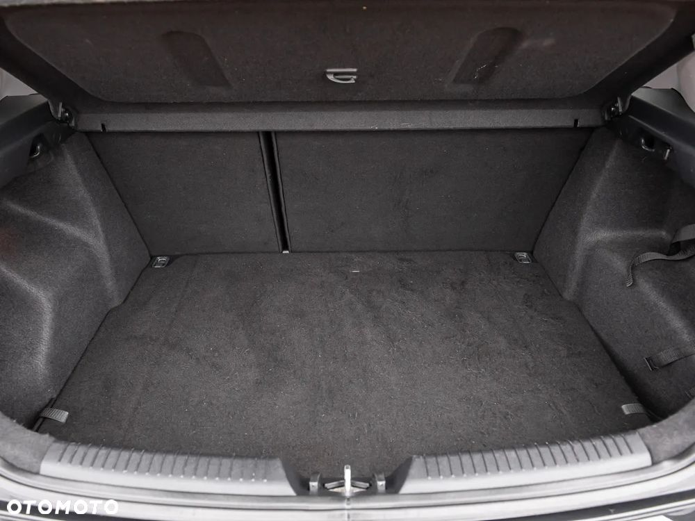Kia Ceed 1.6 GDI Business Line - 30
