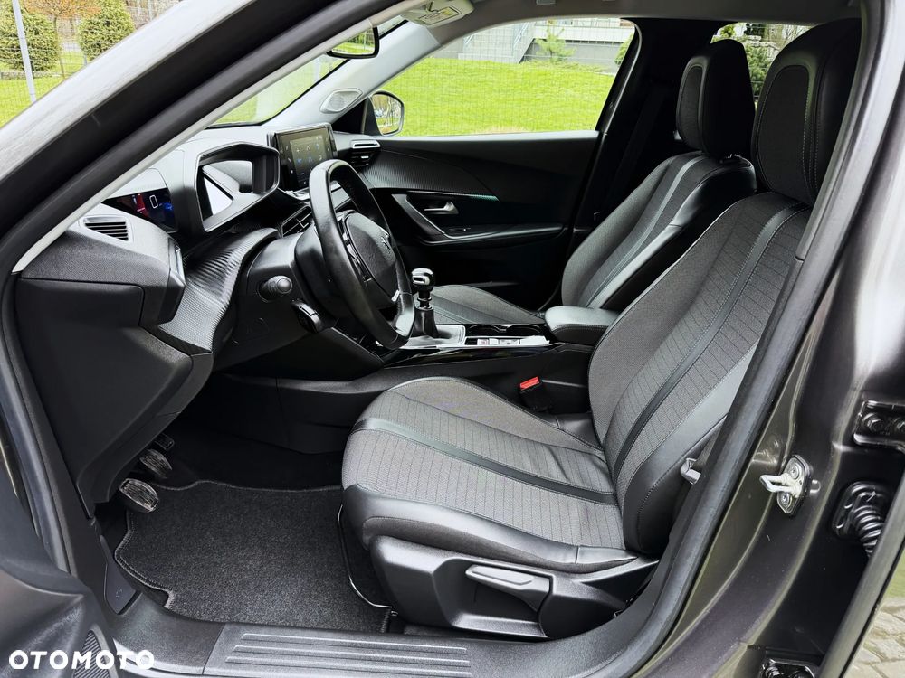 Peugeot 2008 PureTech 130 Allure Pack - 10