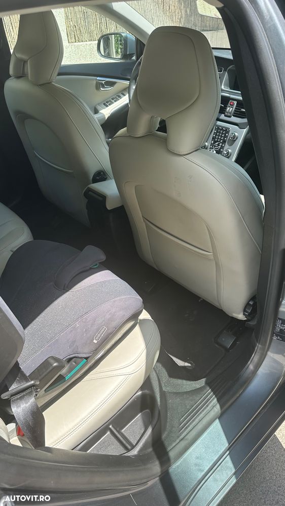Volvo V40 - 16