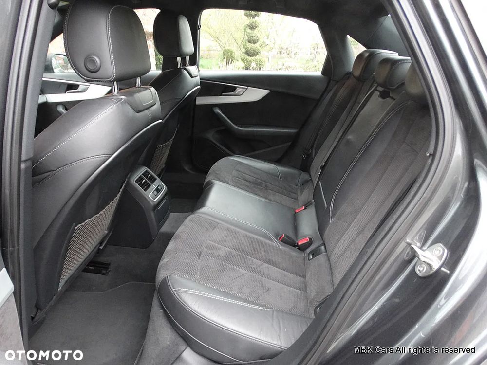 Audi A4 Limousine - 35