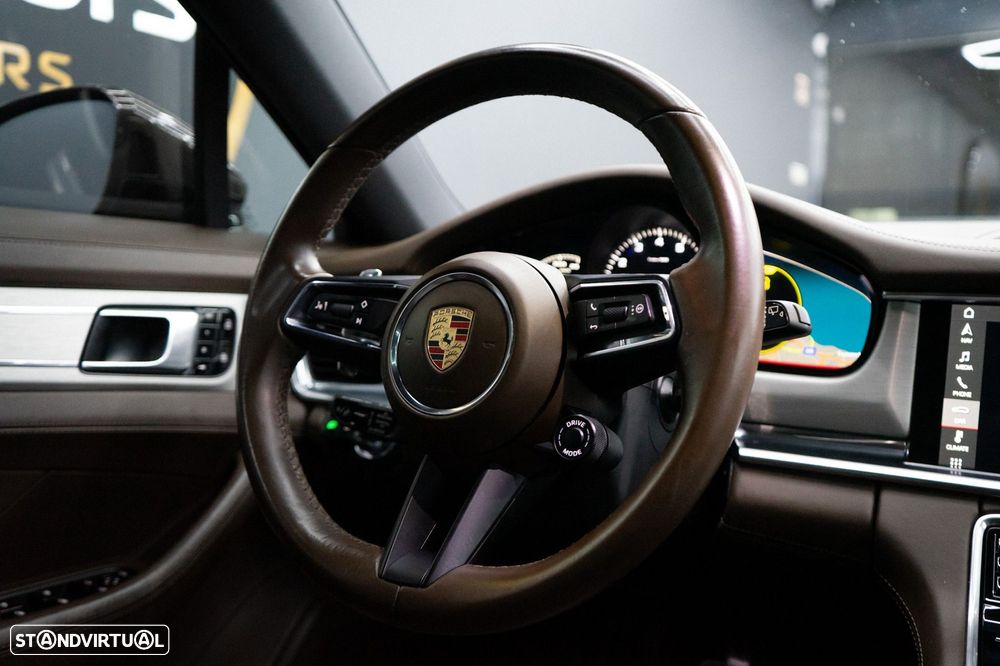 Porsche Panamera Sport Turismo 4 E-Hybrid - 59