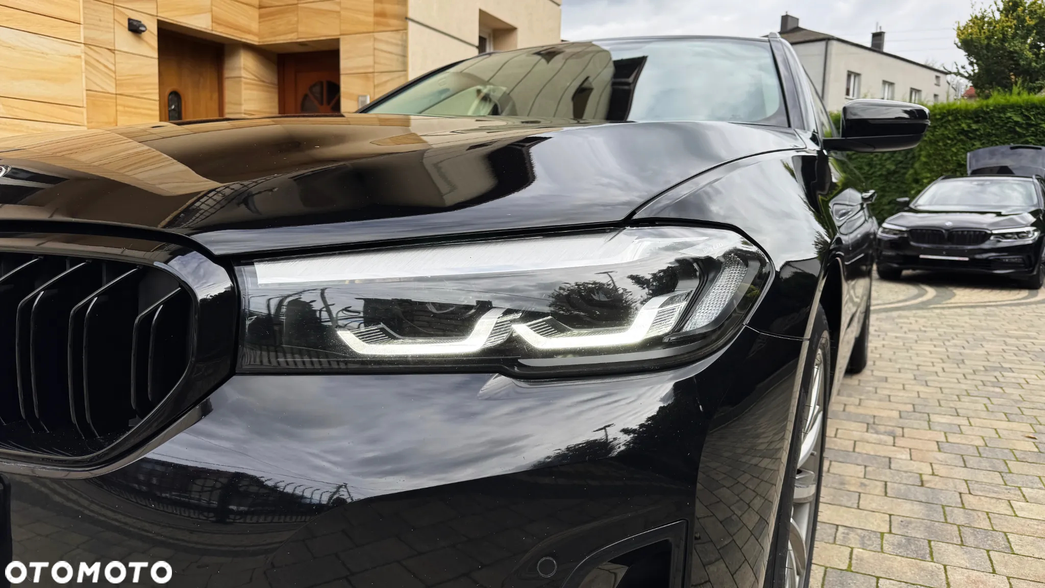 BMW Seria 5 520d Sport Line - 3